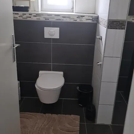 Gemuetliche In St Georgen Naehe Attersee 度假居