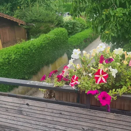 度假居 Gemuetliche In St Georgen Naehe Attersee Vöcklabruck