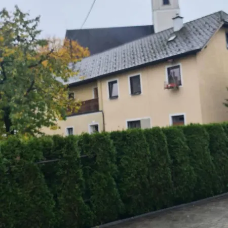 Gemuetliche In St Georgen Naehe Attersee Prázdninový dům