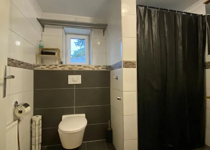 Gemuetliche In St Georgen Naehe Attersee *